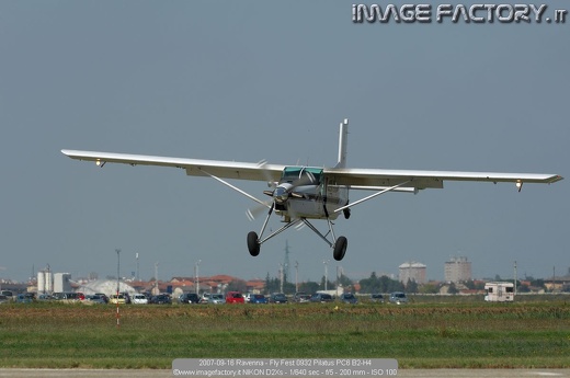 2007-09-16 Ravenna - Fly Fest 0932 Pilatus PC6 B2-H4